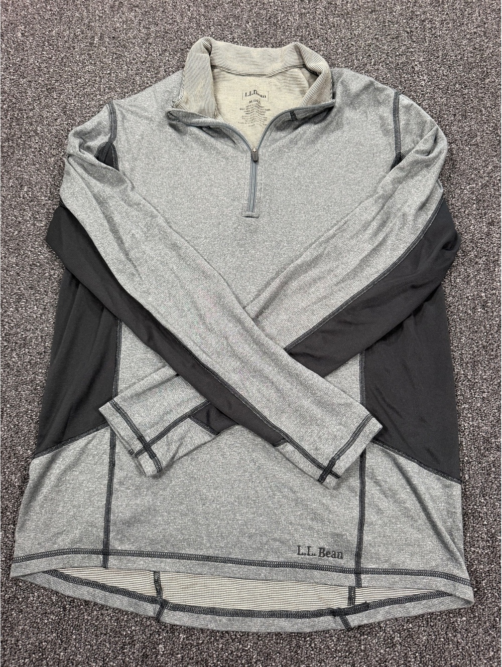 L.L. Bean men's black and gray Lightweight Quarter Zip Pullover, Size M